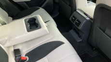 Land Rover Range Rover Velar 2.0 D200 R-Dynamic SE 5dr Auto Diesel Estate